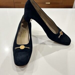 Salvatore Ferragamo Classic Black Suede Leather Closed Toe Pump Heels Shoe 8 AA